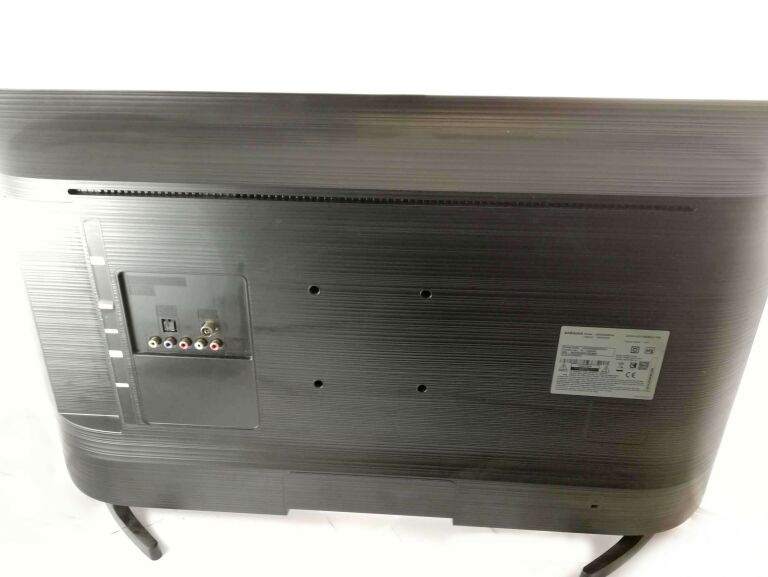 TELEWIZOR LED SAMSUNG 32' UE32N4002AK PILOT