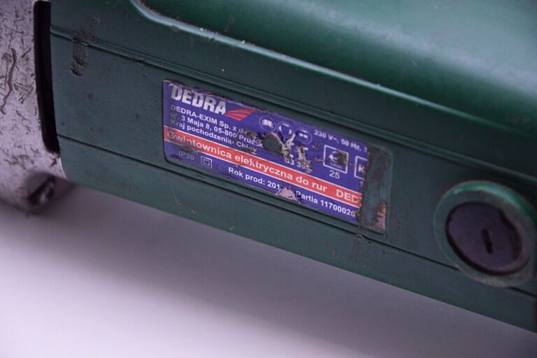 DEDRA DED7511 ELEKTRYCZNA GWINTOWNICA DO RUR