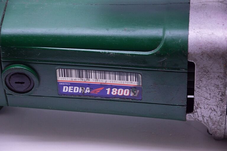 DEDRA DED7511 ELEKTRYCZNA GWINTOWNICA DO RUR