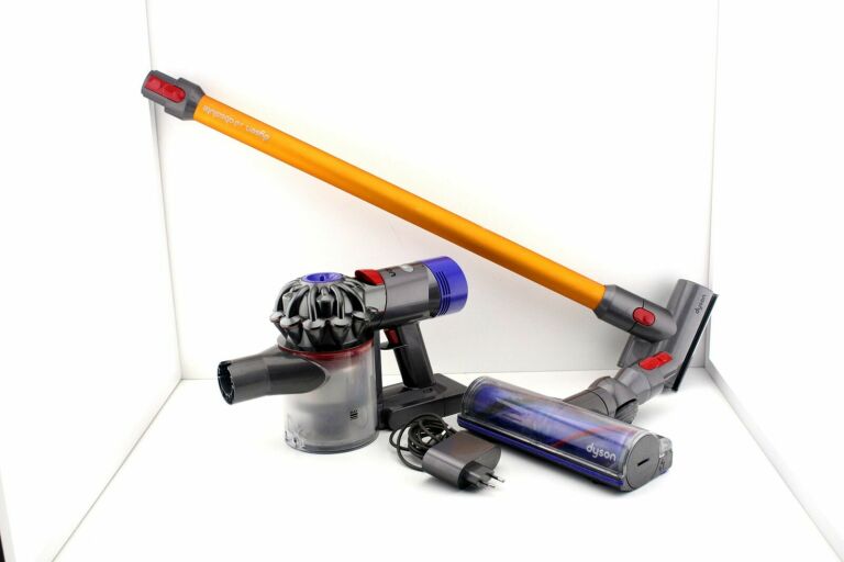 MEGA ODKURZACZ DYSON V8 ANIMAL 2X TURBO SZCZOTKI
