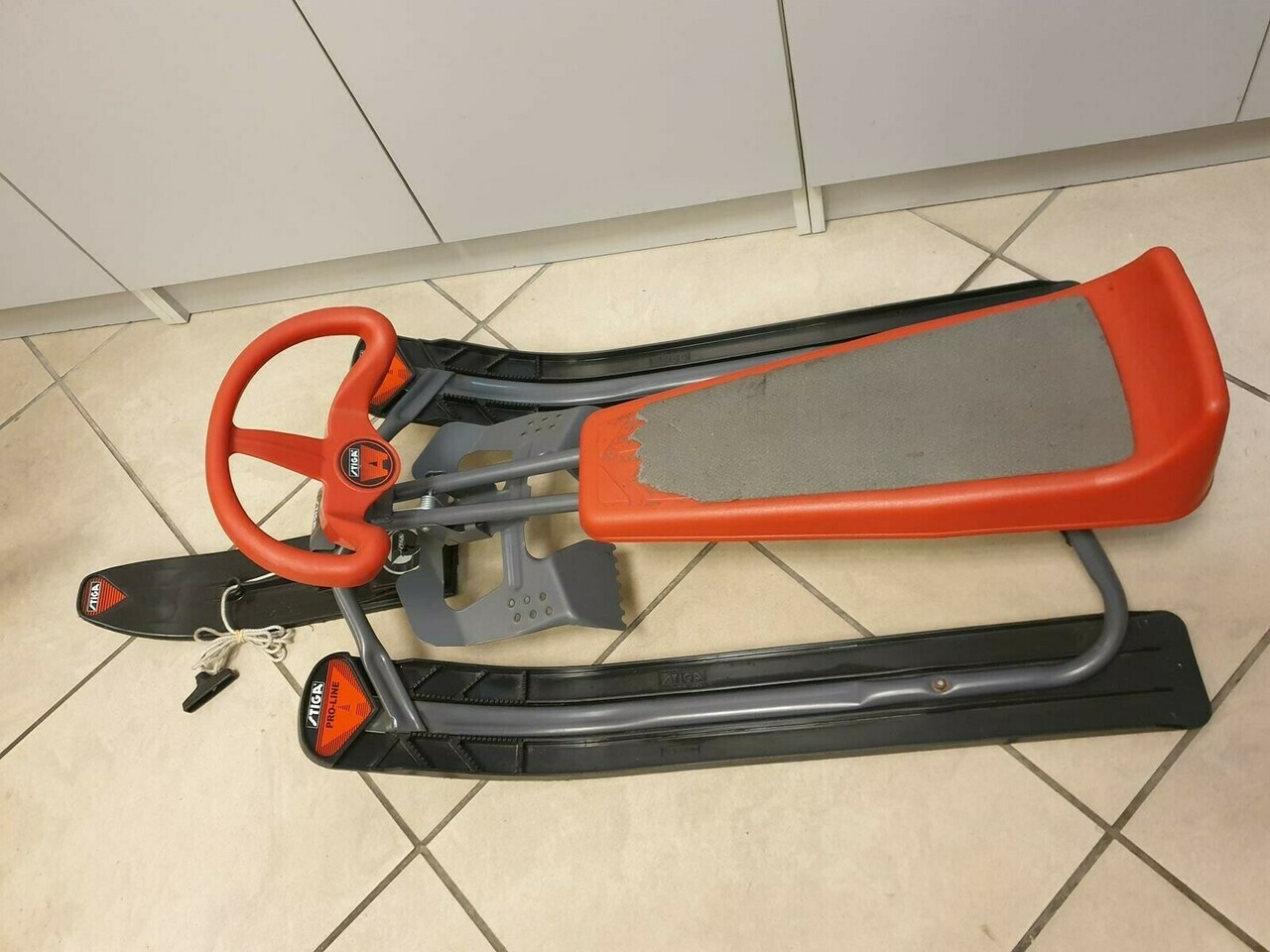 nartosanki-sanki-stiga-kierownica-hamulec-model-stiga