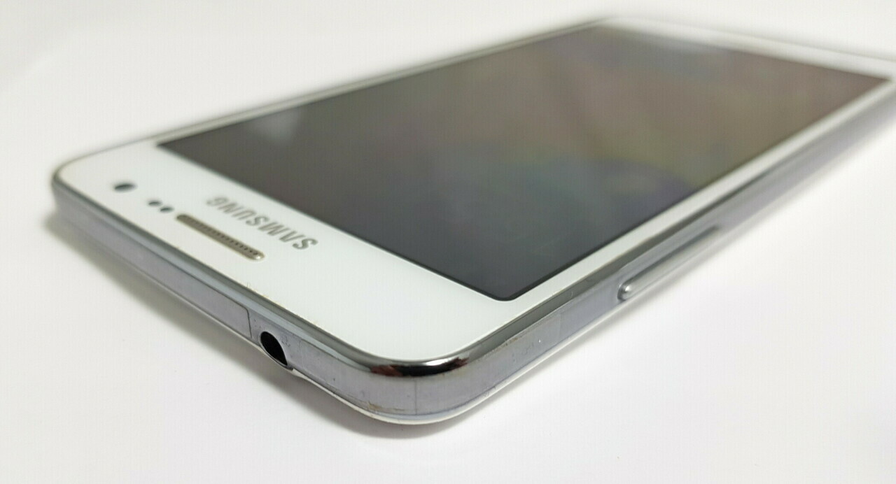 samsung-grand-prime-sm-g531f-etui-opis-kolor-bialy