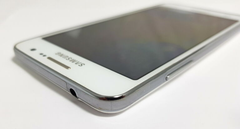 samsung-grand-prime-sm-g531f-etui-opis-kolor-bialy