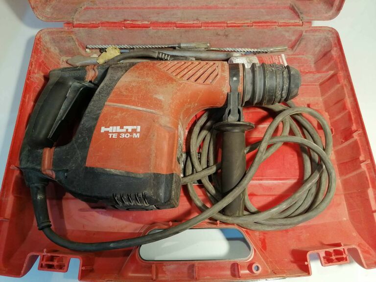 mlotowiertarka-hilti-te-30c-funkcyjnosc-4-funkcyjny-wiercenie-z-i-bez-udaru-podkuwanie-indeksacjablokowanie-dluta