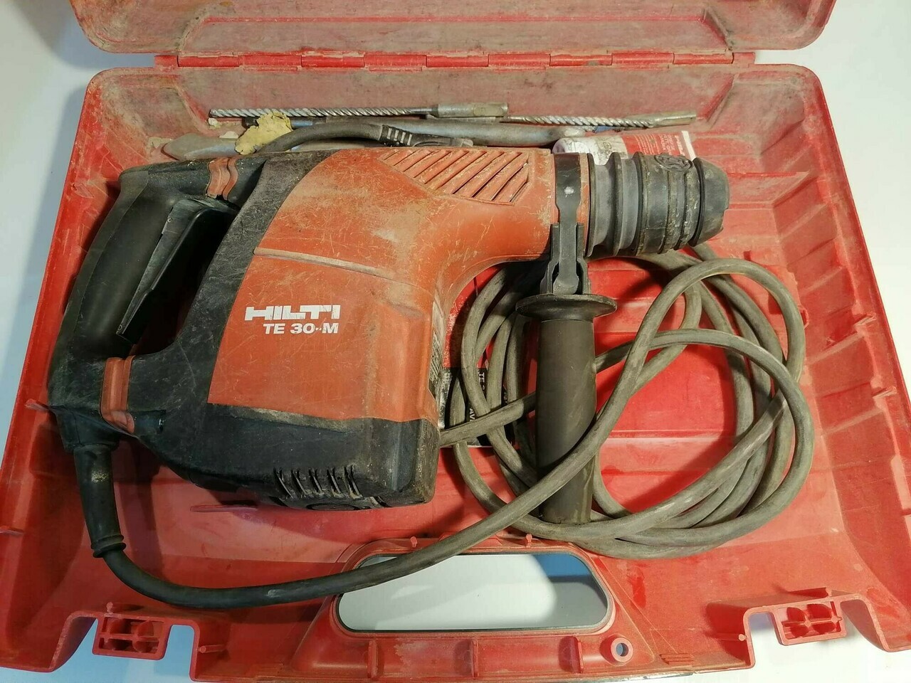 mlotowiertarka-hilti-te-30c-funkcyjnosc-4-funkcyjny-wiercenie-z-i-bez-udaru-podkuwanie-indeksacjablokowanie-dluta