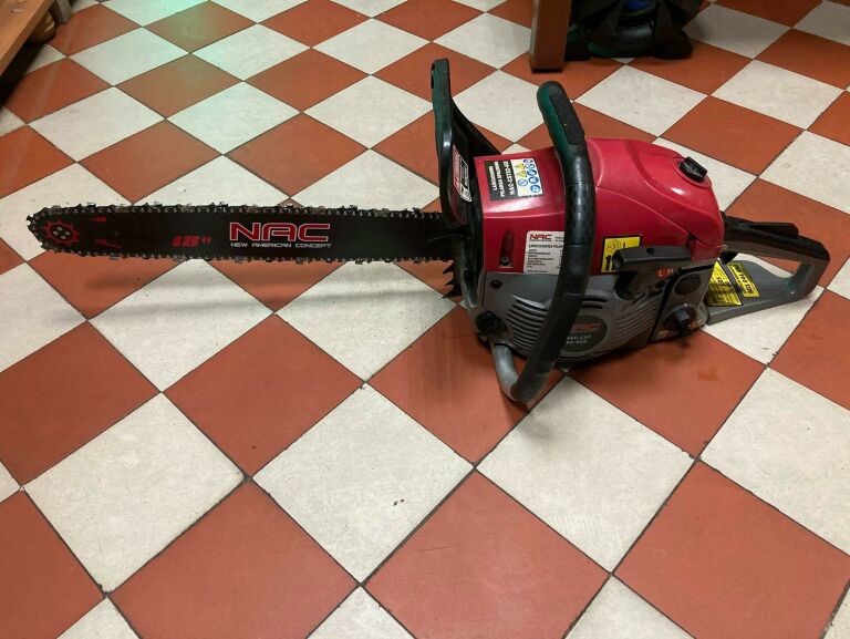 pila-spalinowa-nac-cst-52-45-e-czerwona-kod-produktu-1234