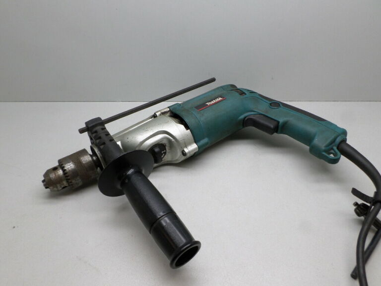 WIERTARKA UDAROWA MAKITA HP2070