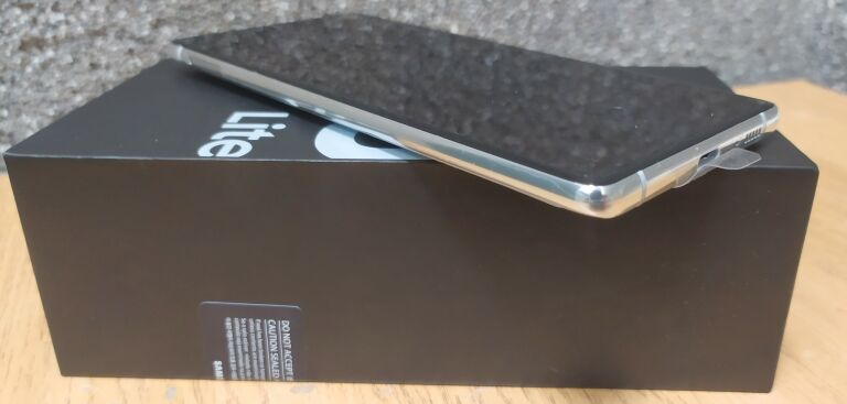 TELEFON SAMSUNG S10 LITE ZABLOKOWANY