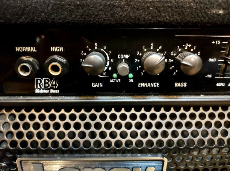 PIEC GITAROWY LANEY RICHTER RB4 - COMBO BASOWE