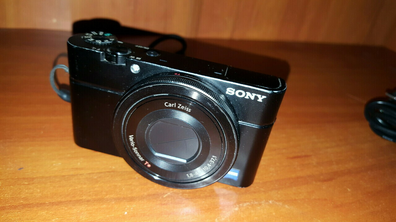 aparat-fotograficzny-sony-dsc-rx100-zoom-optyczny-36