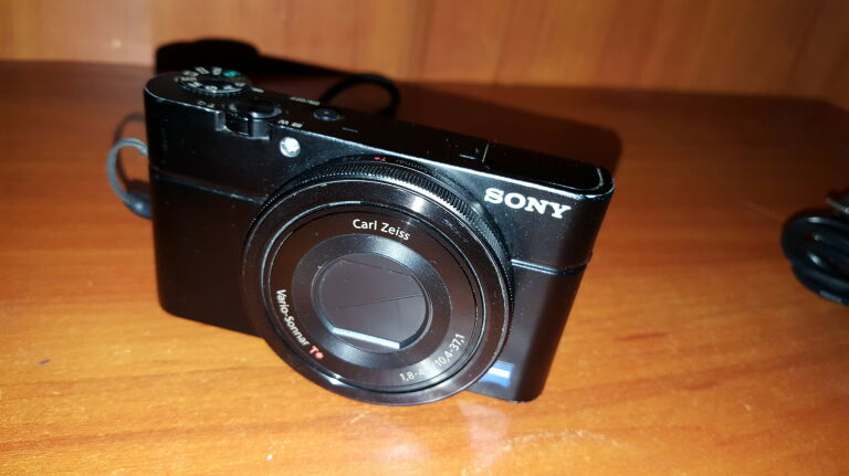 aparat-fotograficzny-sony-dsc-rx100-zoom-optyczny-36