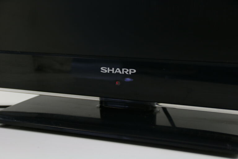 TV SHARP LC-24LE510E 24 CALE