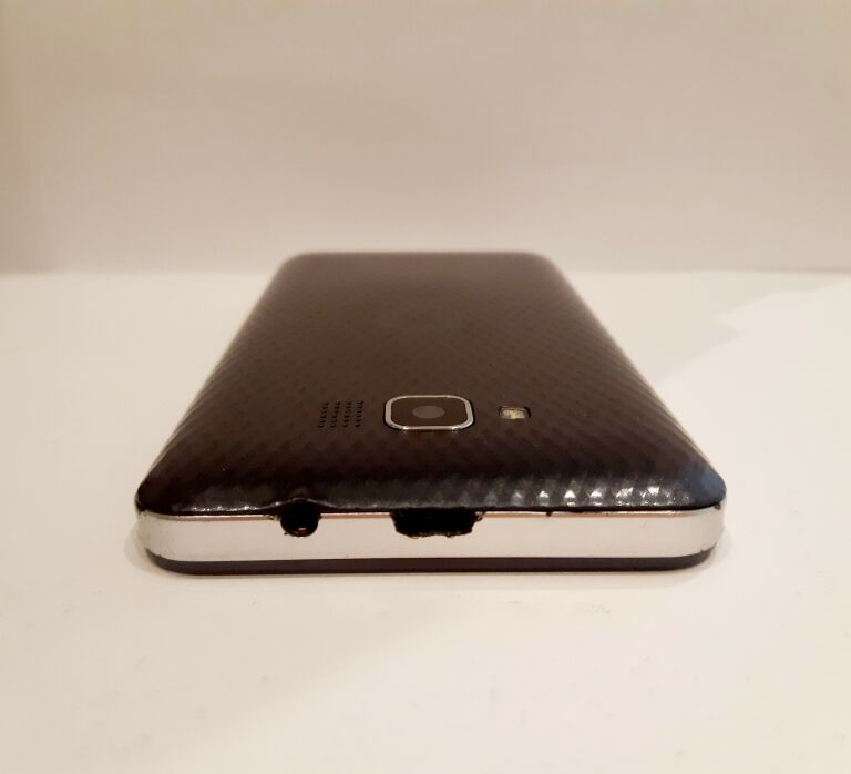 TELEFON MANTA MSP4508 USZKODZONY