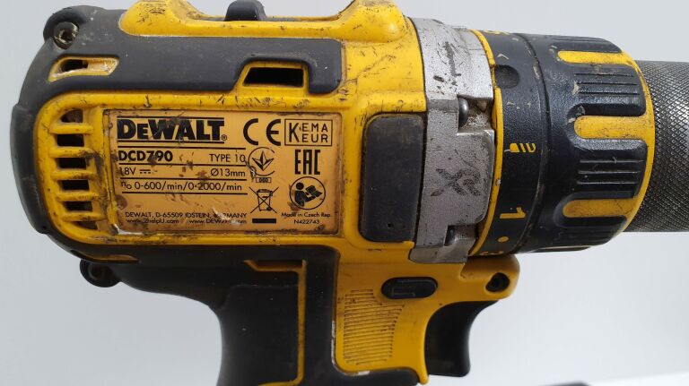 WKRĘTARKA DEWALT DCD790 / WAL / AKU / ŁAD