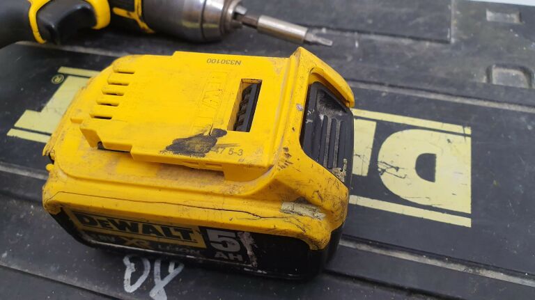 WKRĘTARKA DEWALT DCD790 / WAL / AKU / ŁAD