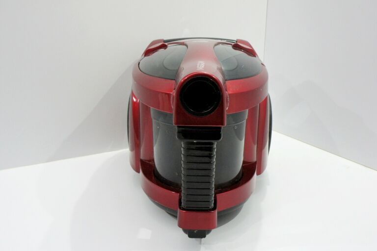 odkurzacz-dirt-devil-magnum-centrixx-1800w-kolor-dominujacy-czerwony