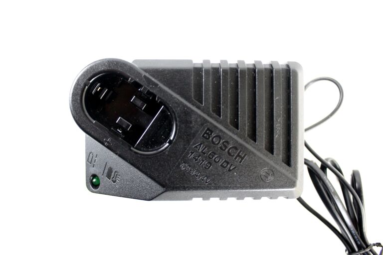 ladowarka-bosch-al60dv-1419-lipowa-45-bialystok-sj