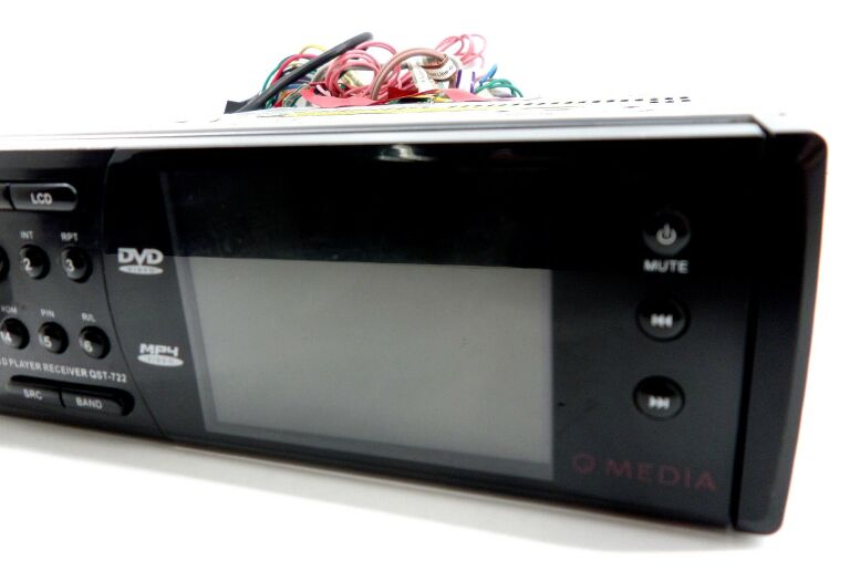 RADIO SAMOCHODOWE Q.MEDIA QST-722