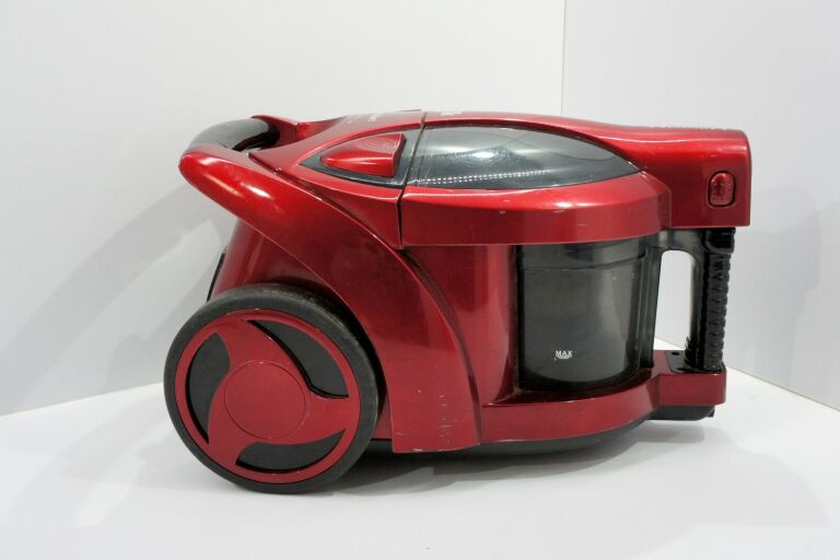 odkurzacz-dirt-devil-magnum-centrixx-1800w-moc-1800