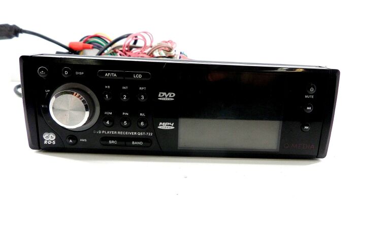 RADIO SAMOCHODOWE Q.MEDIA QST-722