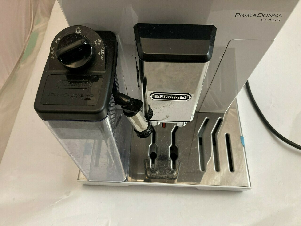 ekspres-delonghi-primadonna-class-ecam55065w-stan-uzywany