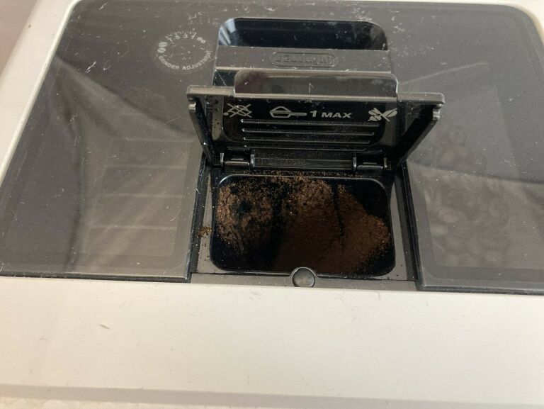 ekspres-delonghi-primadonna-class-ecam55065w-ean-gtin-0002012090109