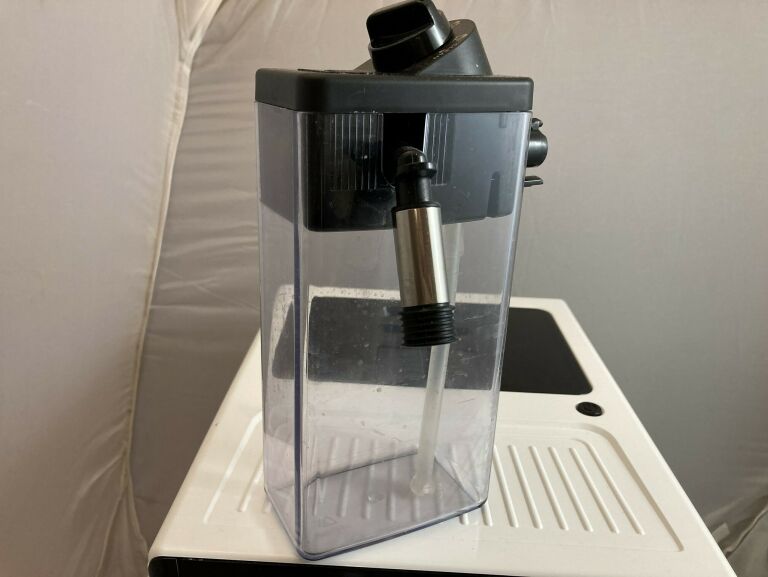 ekspres-delonghi-primadonna-class-ecam55065w-marka-delonghi