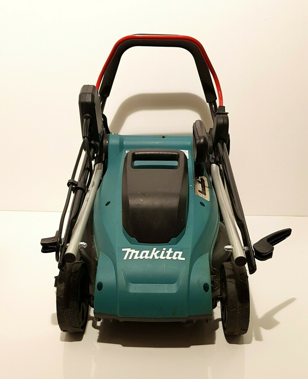 kosiarka-makita-elm3320-stan-uzywany