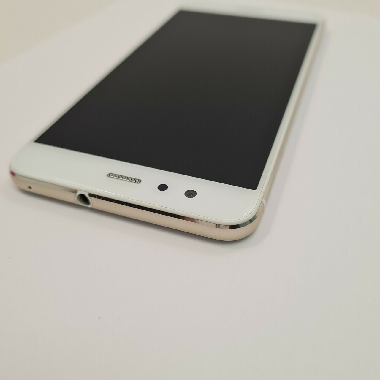 telefon-huawei-p10-lite-typ-smartfon