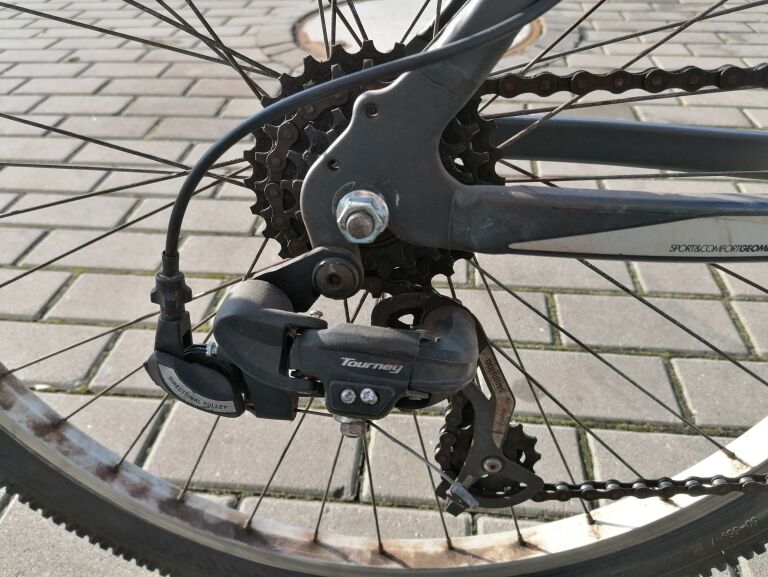 rower-decathlon-btwin-rockrider-340-26-rozmiar-kola-26