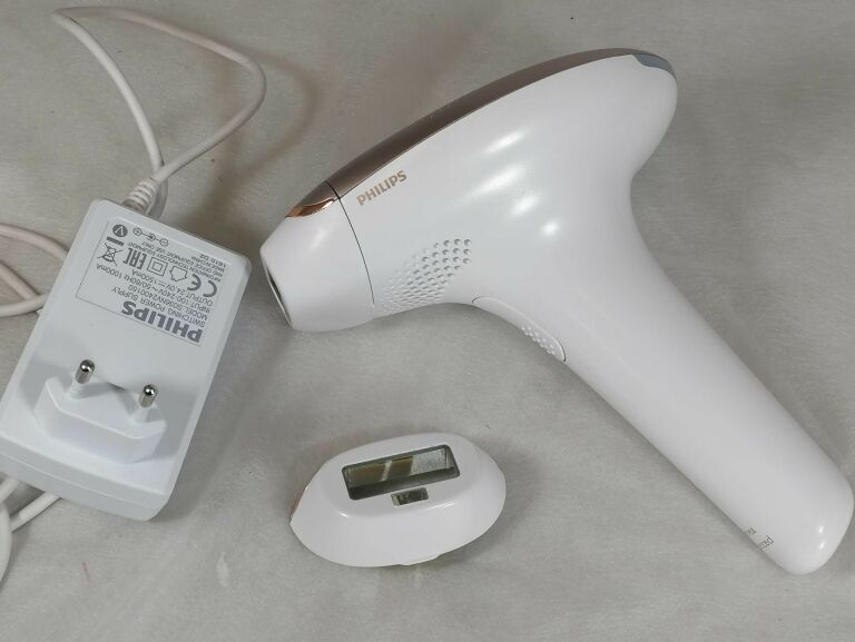 DEPILATOR LASEROWY PHILIPS LUMEA ADVANCED 1997/00