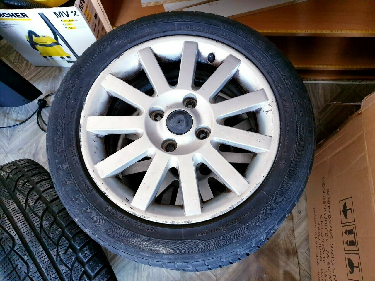 4-felgi-volvo-16-opony-kumho-izen-xw-kw17-4x115-stan-uzywany