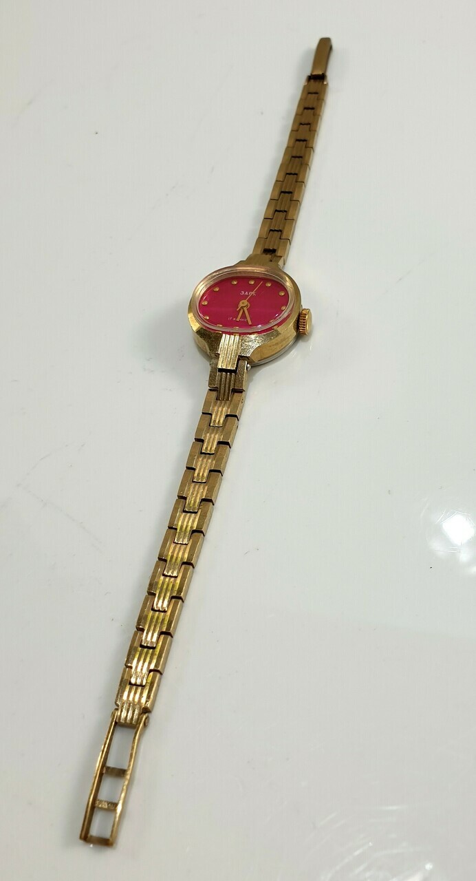 zegarek-damski-zloty-3apr-rodzaj-analogowe