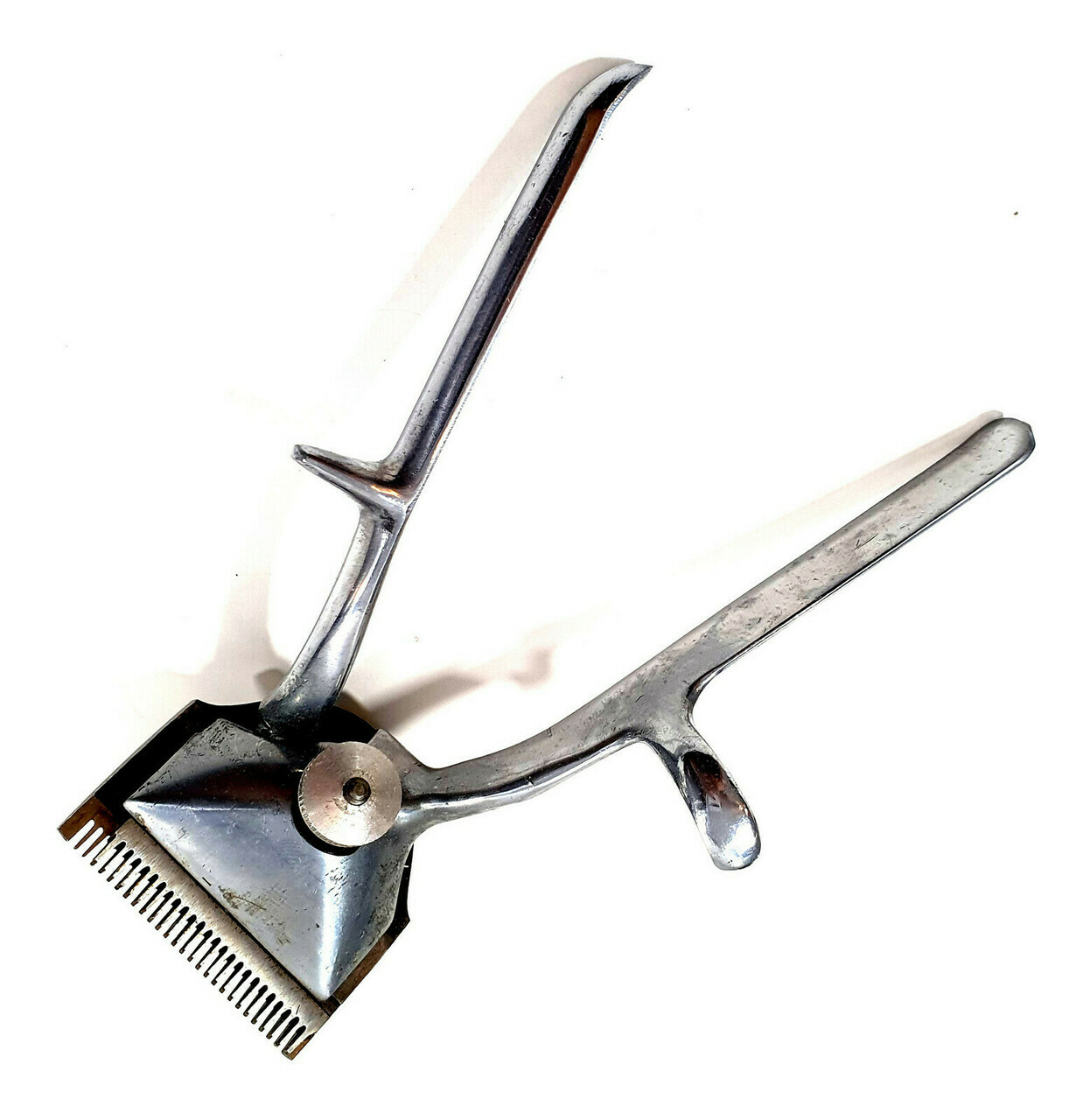 zabytkowa-maszynka-do-strzyzenia-theodosia-radna-1-wolow-gracja