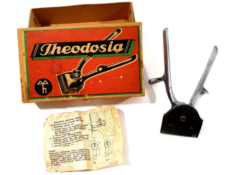 zabytkowa-maszynka-do-strzyzenia-theodosia-radna-1-wolow-gracja