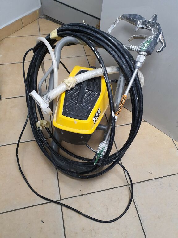 AGREGAT MALARSKI WAGNER CONTROL PRO 250 M 550W