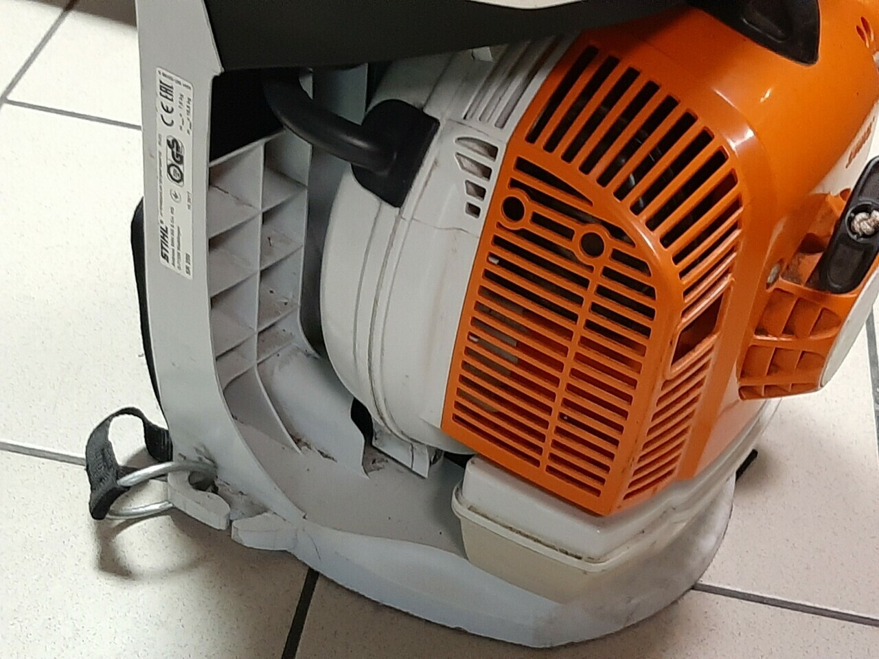 opryskiwacz-spalinowy-plecakowy-stihl-sr200-kod-produktu-sr200