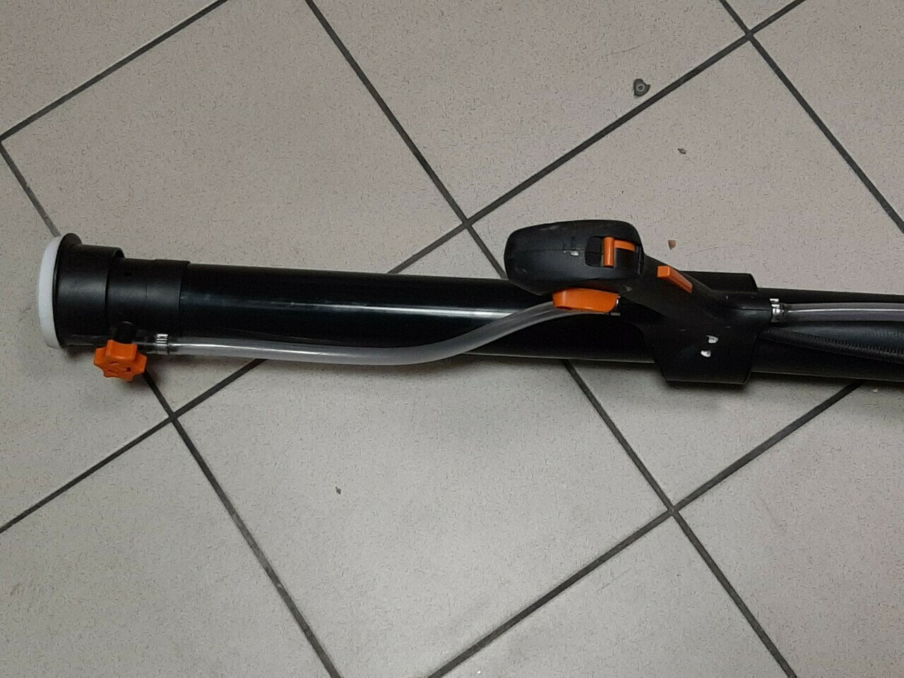 opryskiwacz-spalinowy-plecakowy-stihl-sr200-marka-stihl