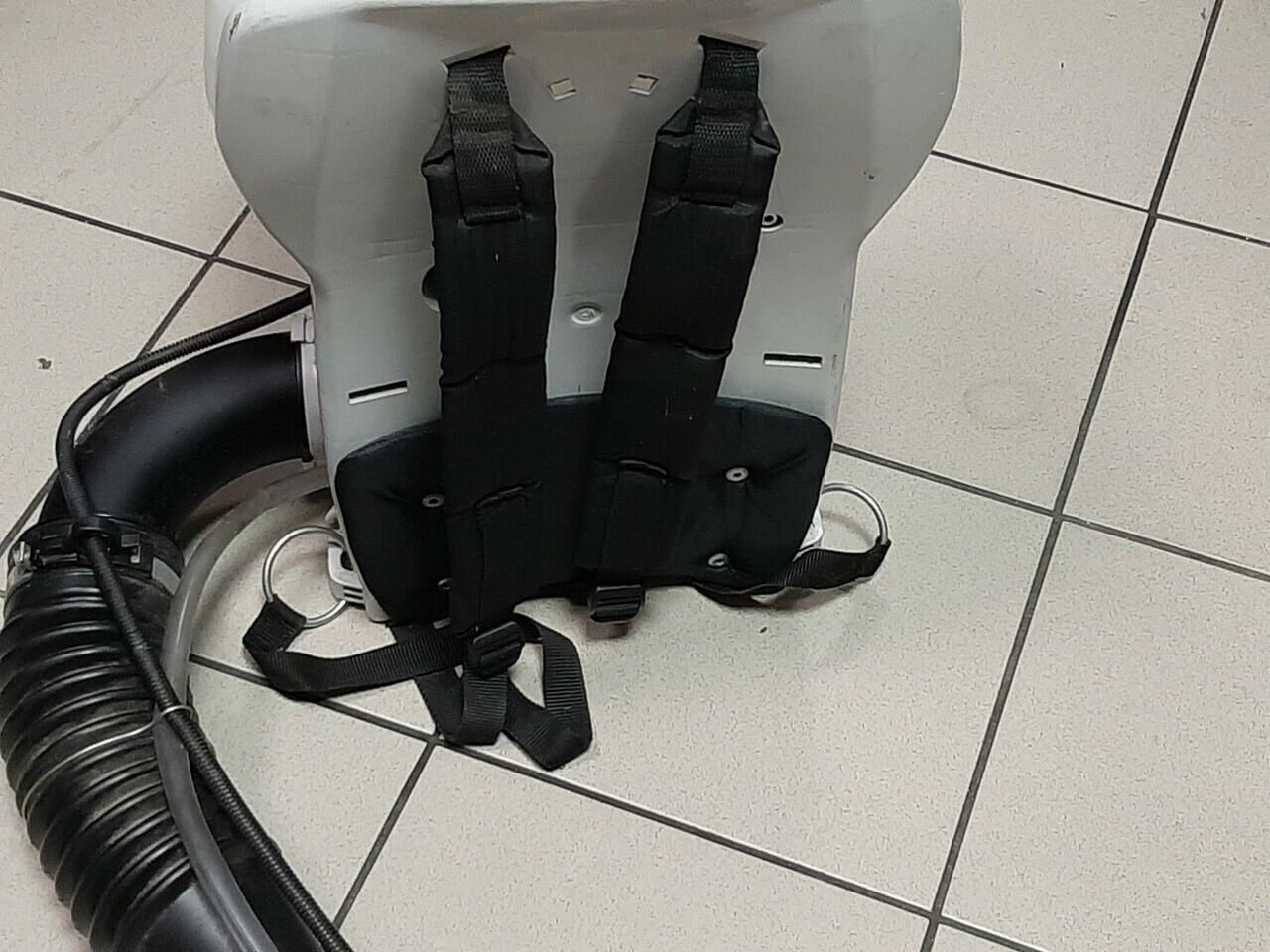 opryskiwacz-spalinowy-plecakowy-stihl-sr200-wyszynskiego-24-tczew