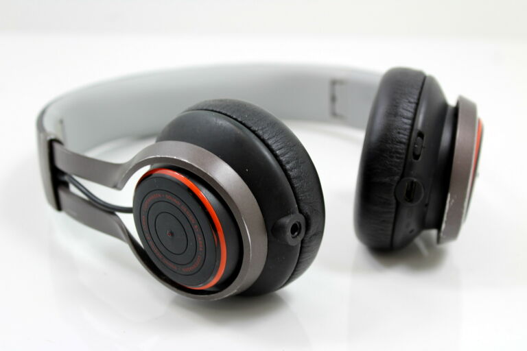 sluchawki-bezprzewodowe-jabra-revo-400-rodzaj-sluchawek-wokoluszne