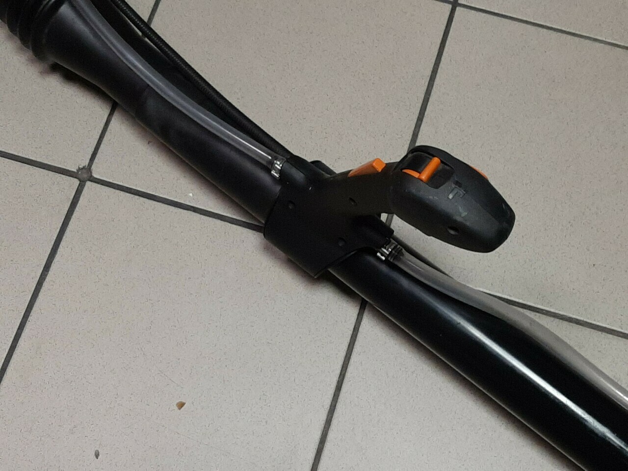 opryskiwacz-spalinowy-plecakowy-stihl-sr200-stan-uzywany