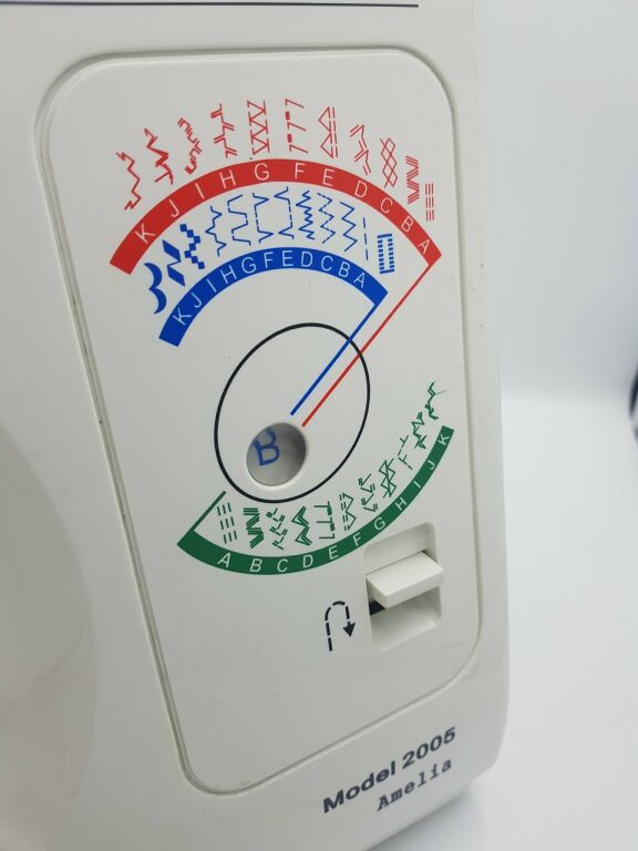 maszyna-do-szycia-lucznik-amelia-ii-2005-model-amelia-ii-2005