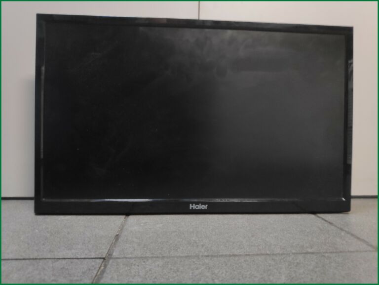 TELEWIZOR HAIER LE22M600CF USZKODZONY
