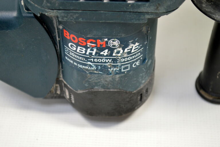 mlotowiertarka-bosch-gbh-4-dfe-typ-uchwytu-sds-plus