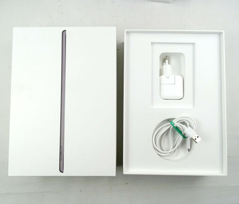 TABLET IPAD 7 128GB ZESTAW
