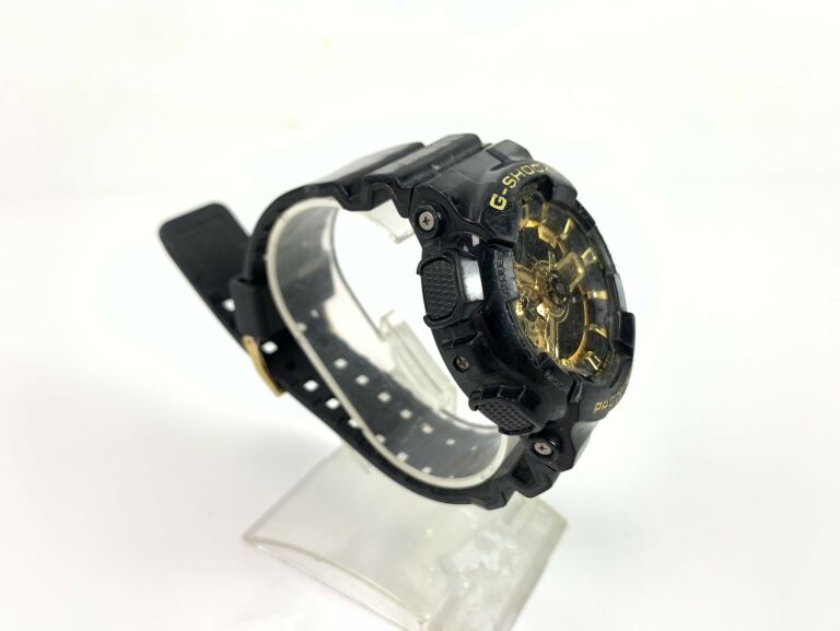 ZEGAREK CASIO GA-110GB CZARNO ZŁOTY STAN DB
