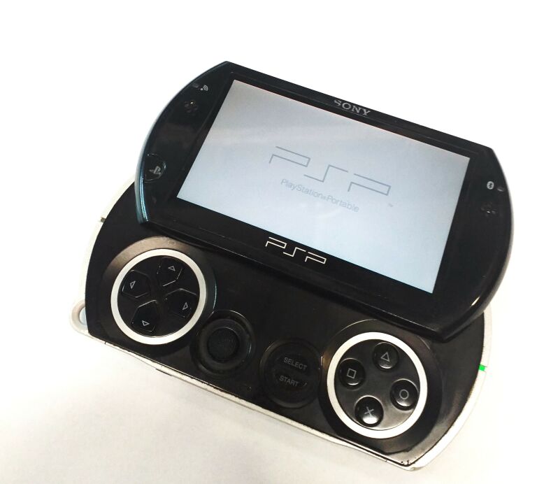 KONSOLA SONY PSP-N1004