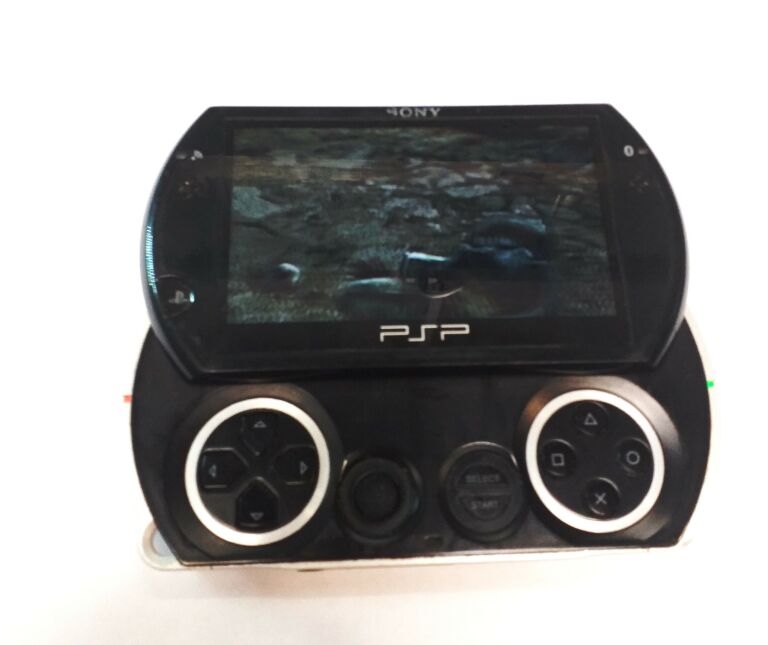 KONSOLA SONY PSP-N1004