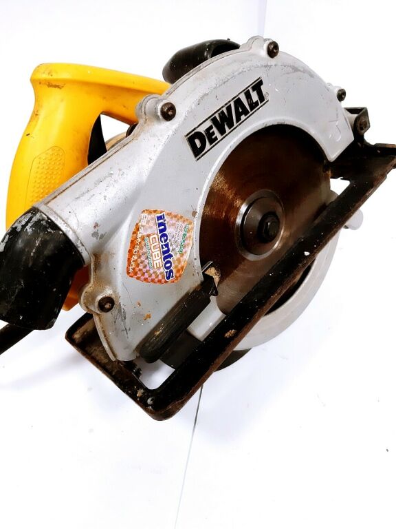 PILARKA TARCZOWA DEWALT D23620-QS 1150WATT