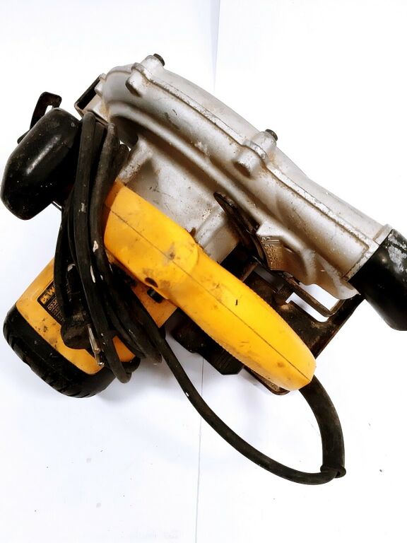 PILARKA TARCZOWA DEWALT D23620-QS 1150WATT